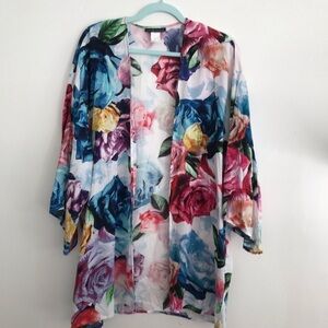 La Blanca dress cover up swim cover up open poncho size S floral print NWOT